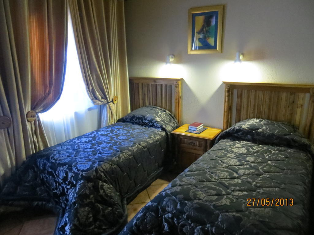 Ivory Tusk Lodge Tzaneen Bilik gambar