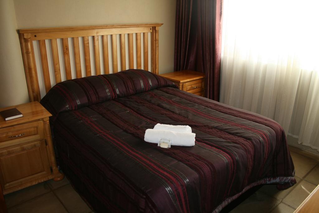 Ivory Tusk Lodge Tzaneen Bilik gambar